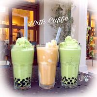 Urth Caffeのカフェグラッセ&オーガニックグリンティーボバ😋